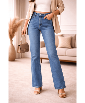 CLASSIC BLUE STRAIGHT JEANS